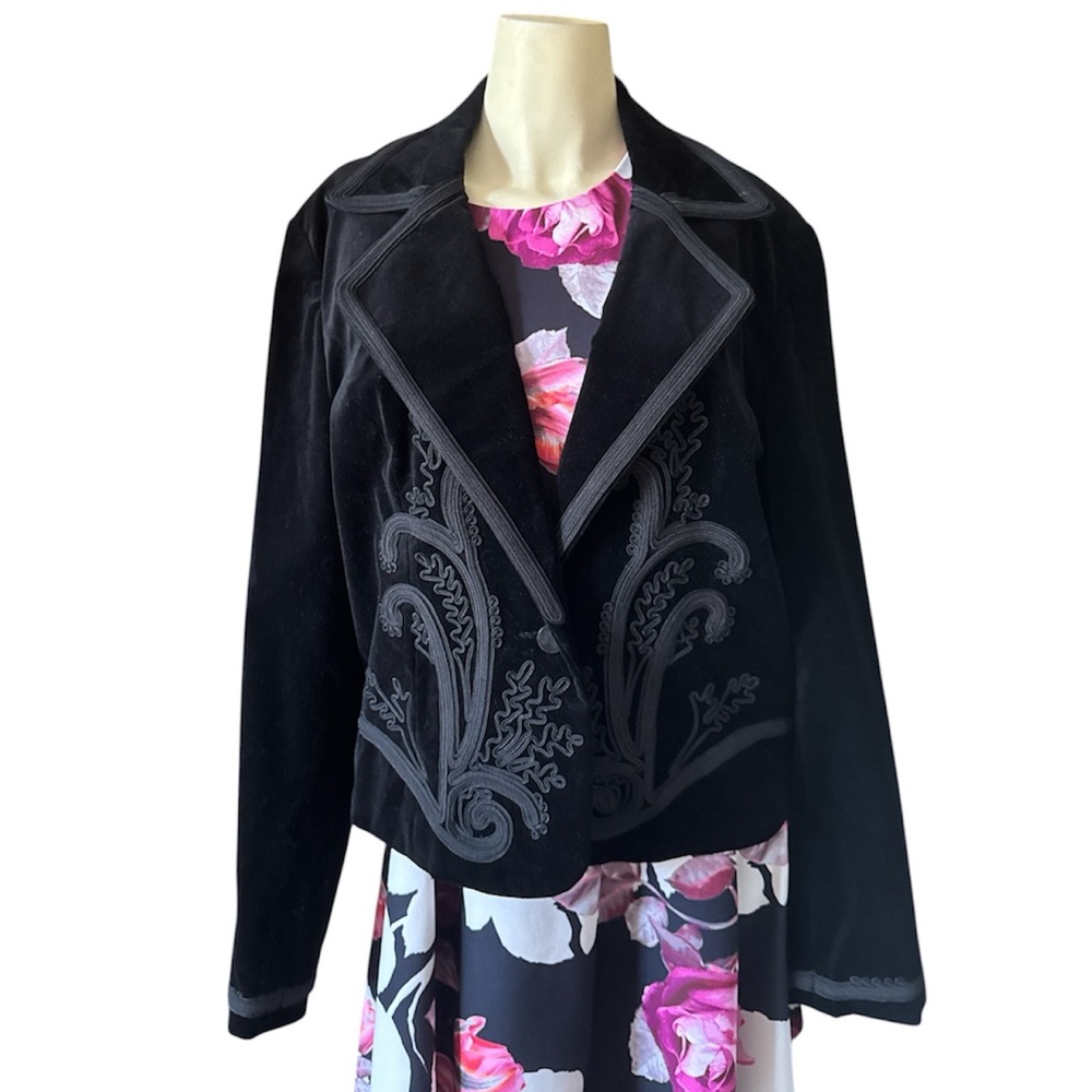 Vintage ROBE WOMENS BLACK EMBROIDERED JACKET Blazer Velvet SIZE 18